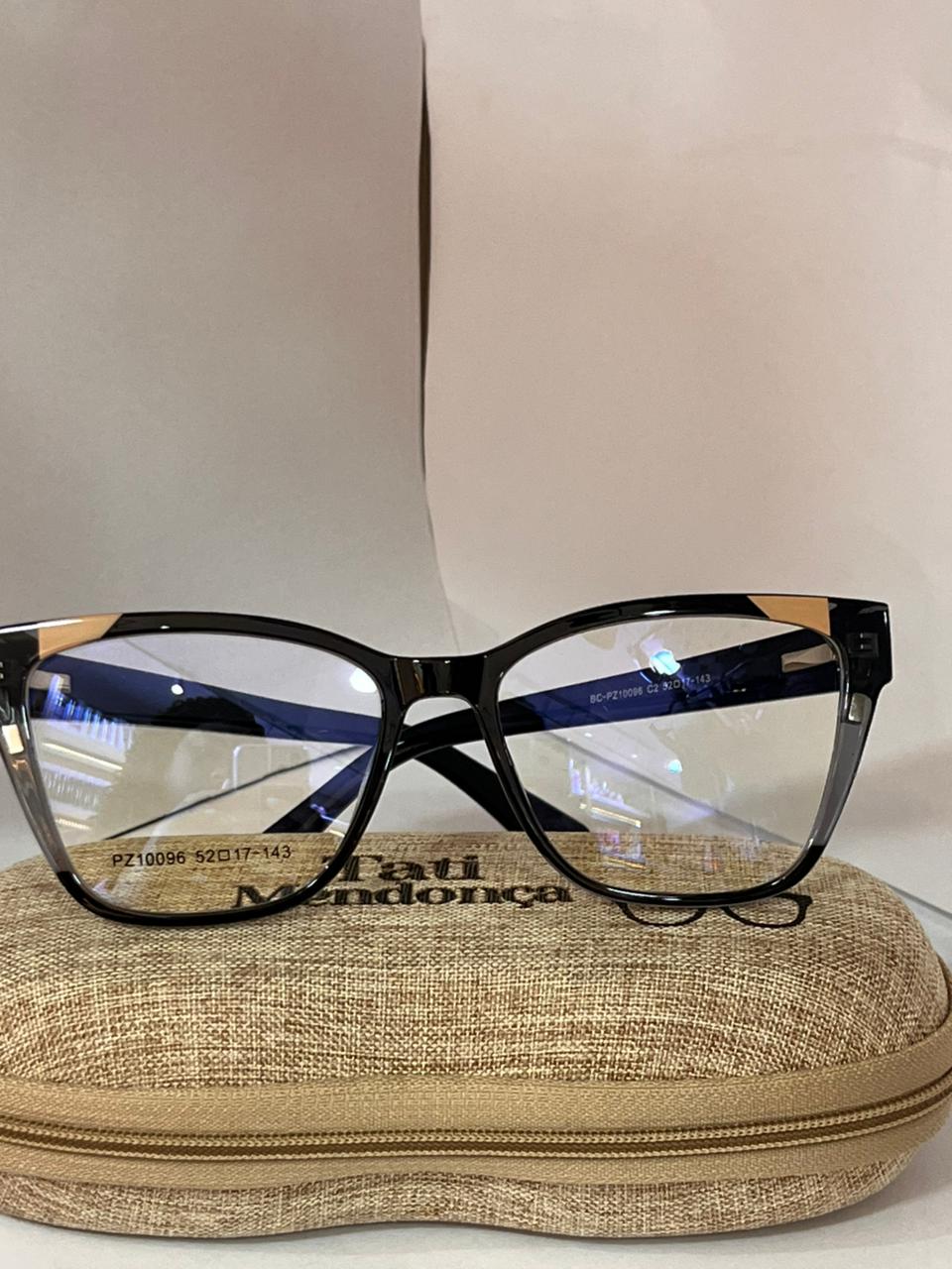 Óculos de Sol Feminino Katia - Linha Tati Mendonça